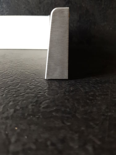 Abschlusskappen passend für Sockelleisten 58 mm in Silber gebürstet